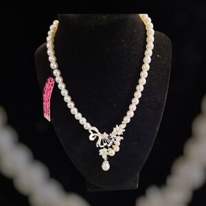 Betsey Johnson Pearl Necklace with Silver Bow And Earrings New